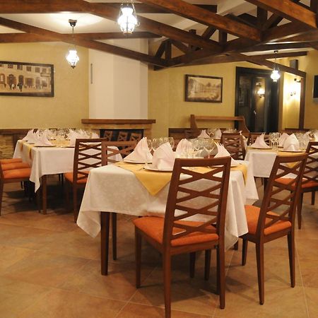 Casa Freya Hotel Busteni Ngoại thất bức ảnh