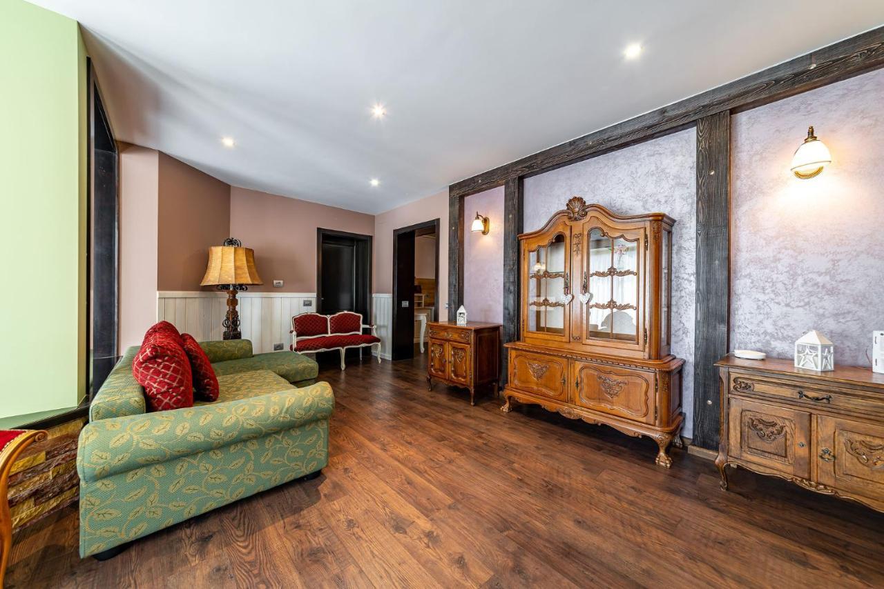 Casa Freya Hotel Busteni Ngoại thất bức ảnh