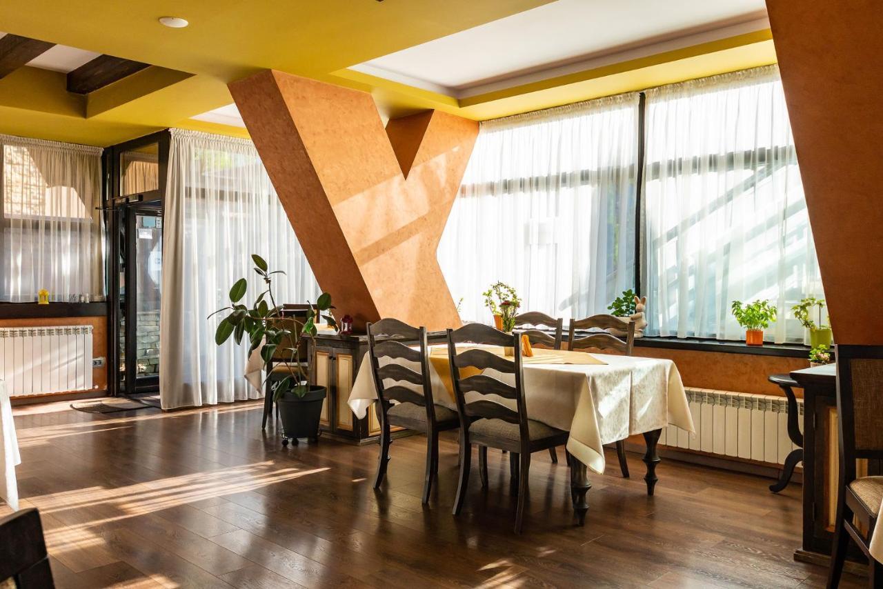 Casa Freya Hotel Busteni Ngoại thất bức ảnh