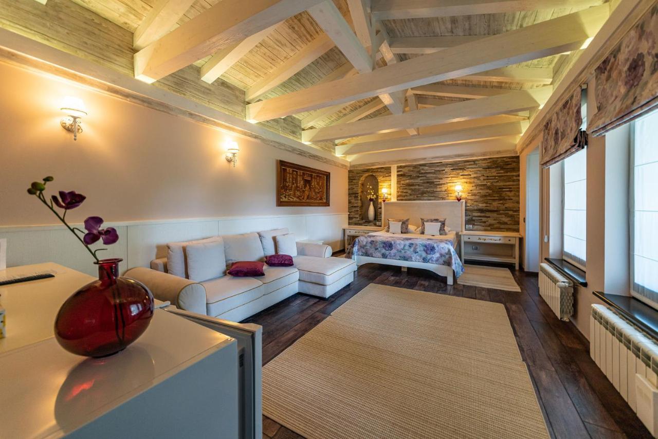 Casa Freya Hotel Busteni Ngoại thất bức ảnh