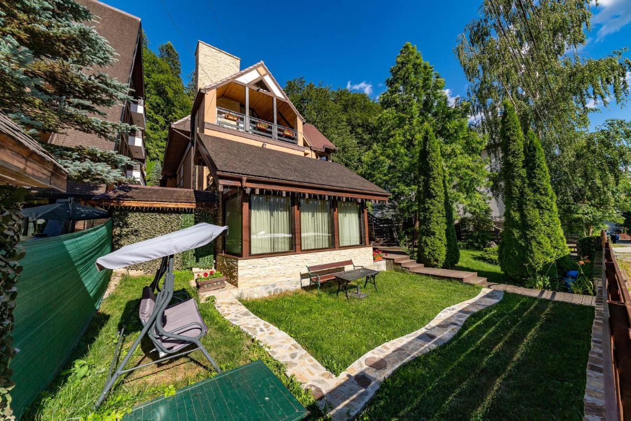 Casa Freya Hotel Busteni Ngoại thất bức ảnh