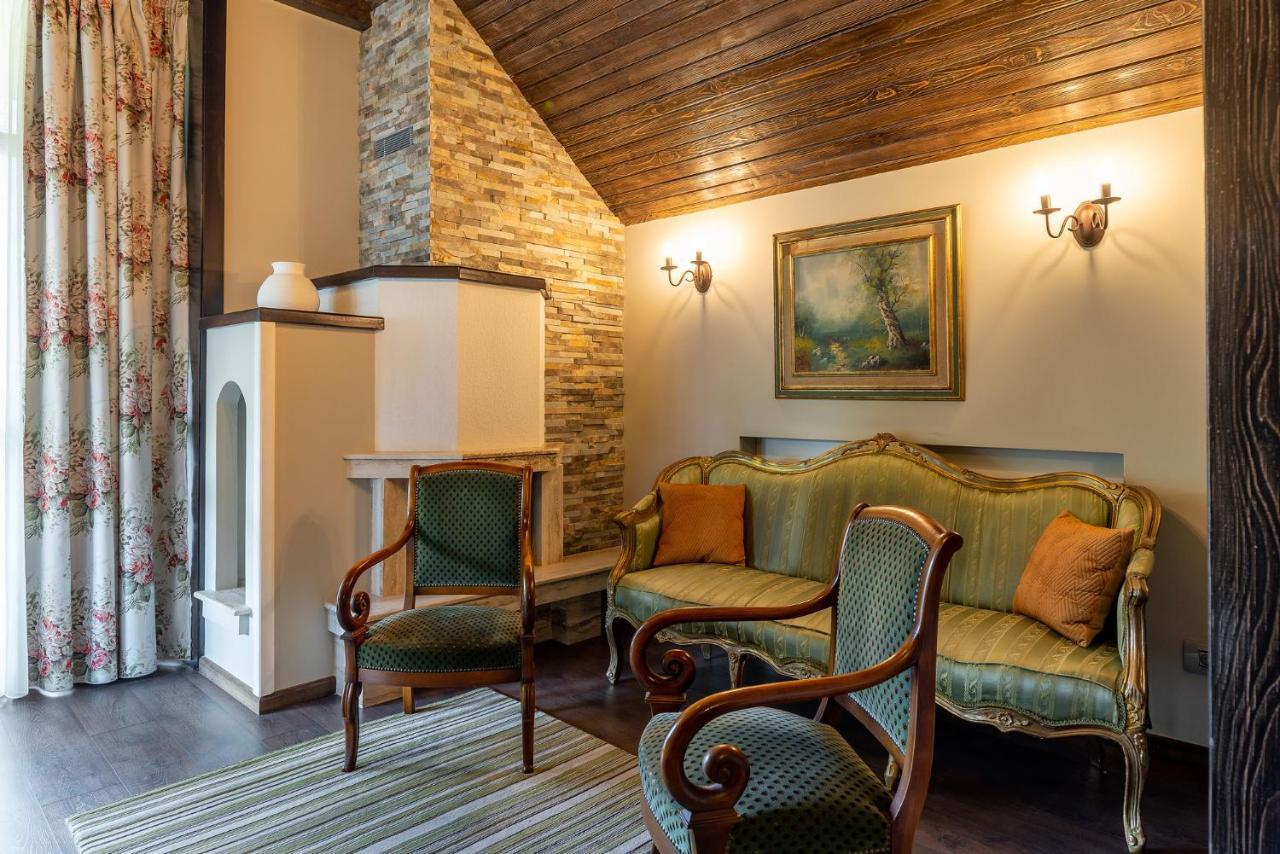 Casa Freya Hotel Busteni Ngoại thất bức ảnh