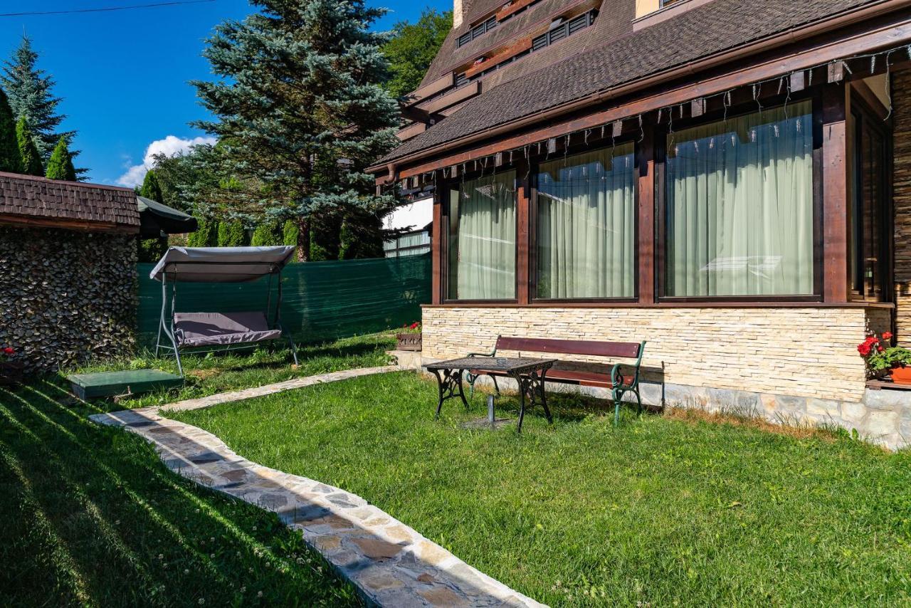 Casa Freya Hotel Busteni Ngoại thất bức ảnh