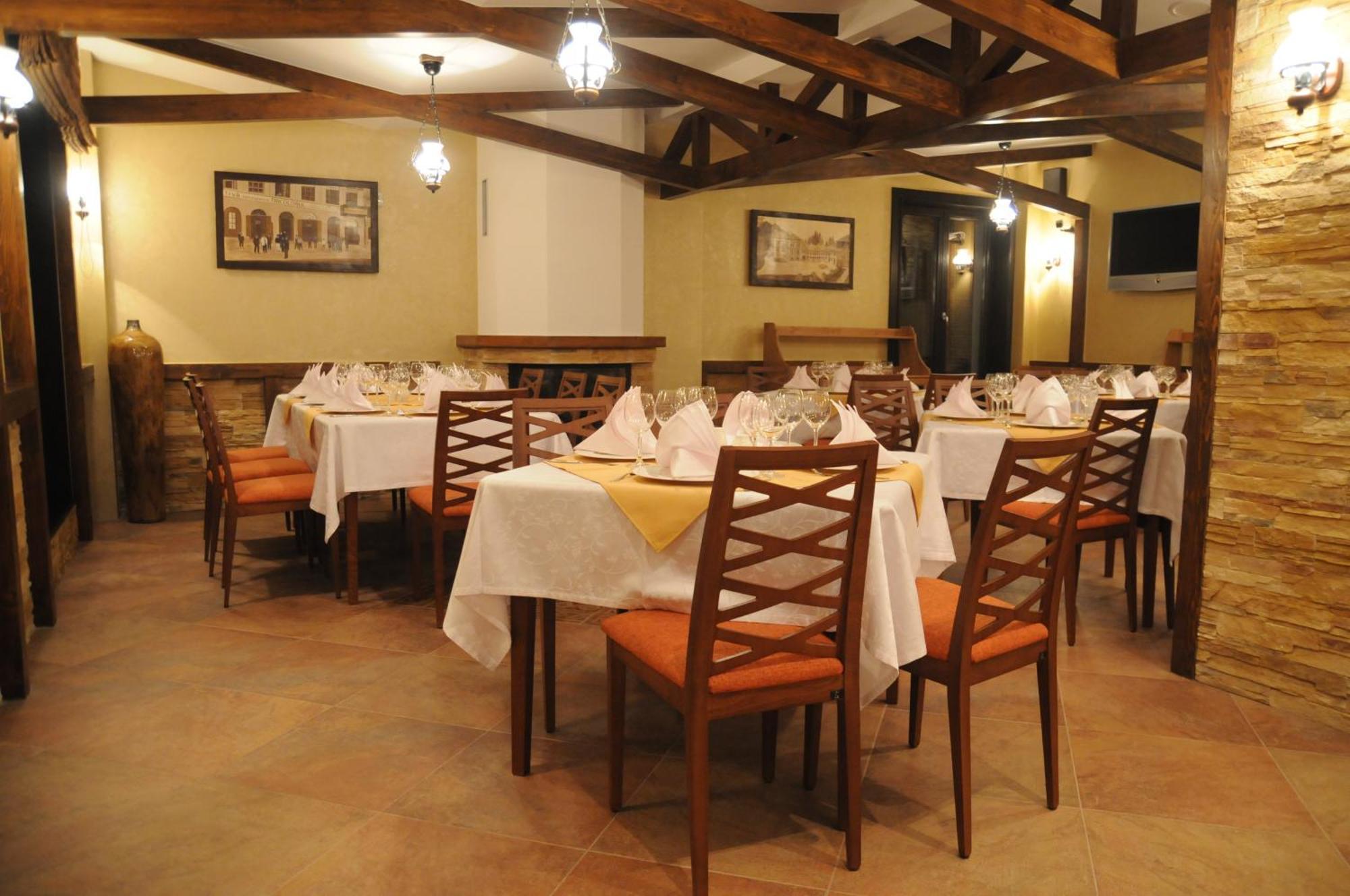 Casa Freya Hotel Busteni Ngoại thất bức ảnh
